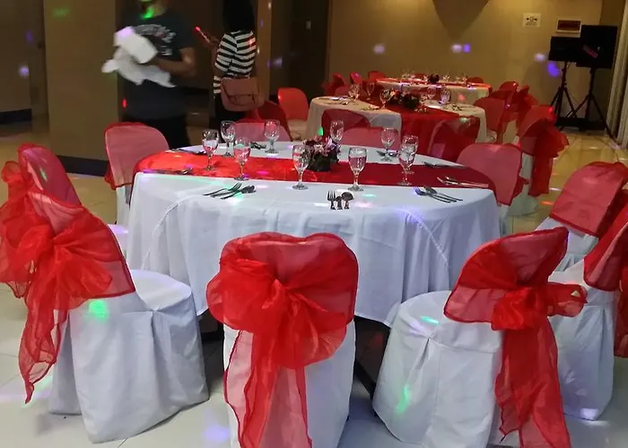 西尔弗欧克斯套房酒店 马尼拉