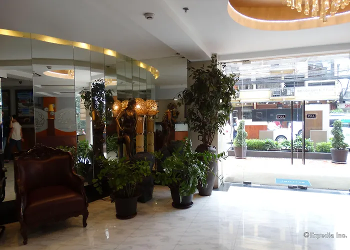 西尔弗欧克斯套房酒店 2* 马尼拉