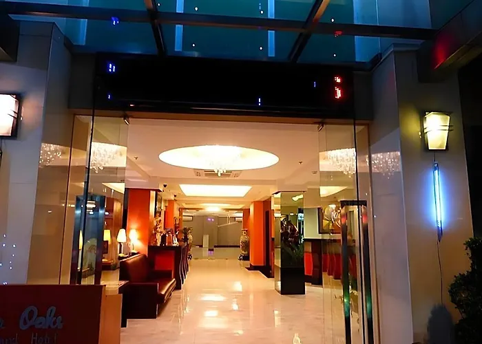 西尔弗欧克斯套房酒店 酒店